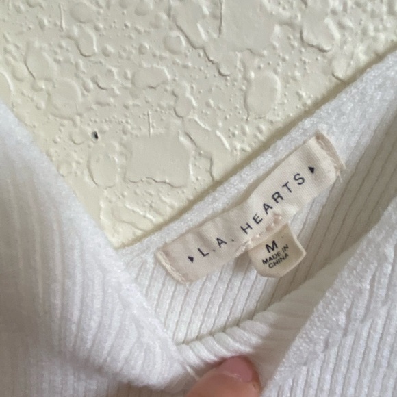 White L.A. Hearts tank top - Picture 2 of 3